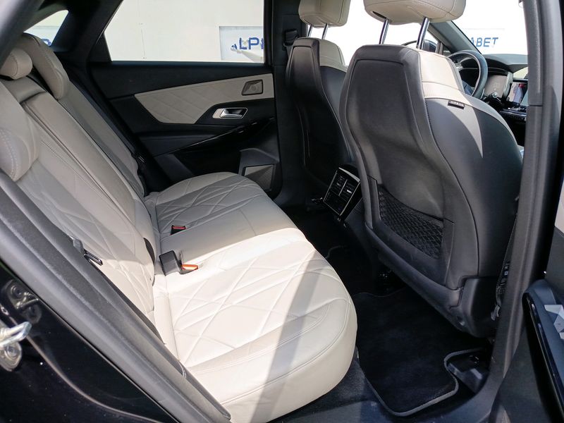 DS Automobiles DS7 Crossback 1.6 PureTech Rivoli — zdjęcie 14