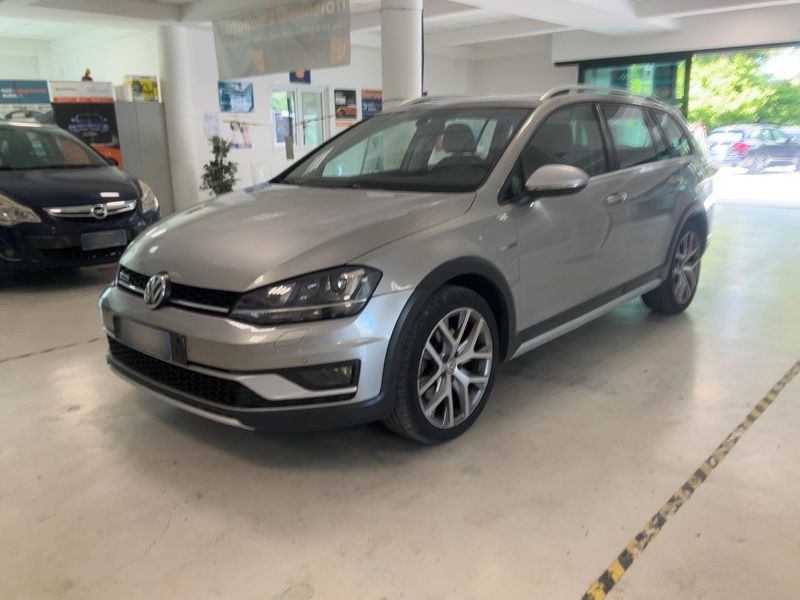 Volkswagen Golf VII 2.0 TDI 4Motion BlueMotion Tech 2015 – снимка 1
