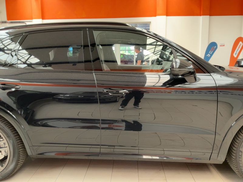 Porsche Cayenne Turbo — zdjęcie 7