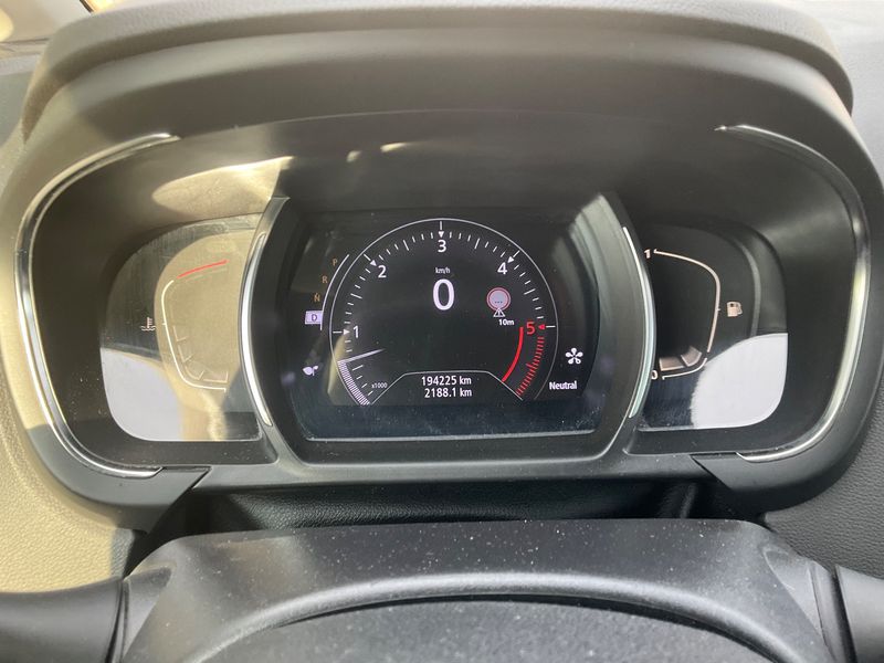 Renault Grand Scenic 1.7 BLUE dCi Intens — zdjęcie 13