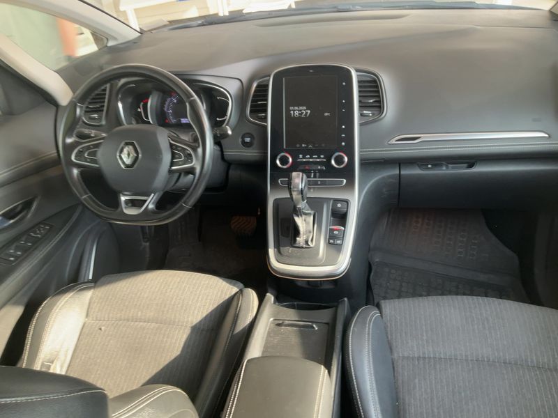Renault Grand Scenic 1.7 BLUE dCi Intens — zdjęcie 12