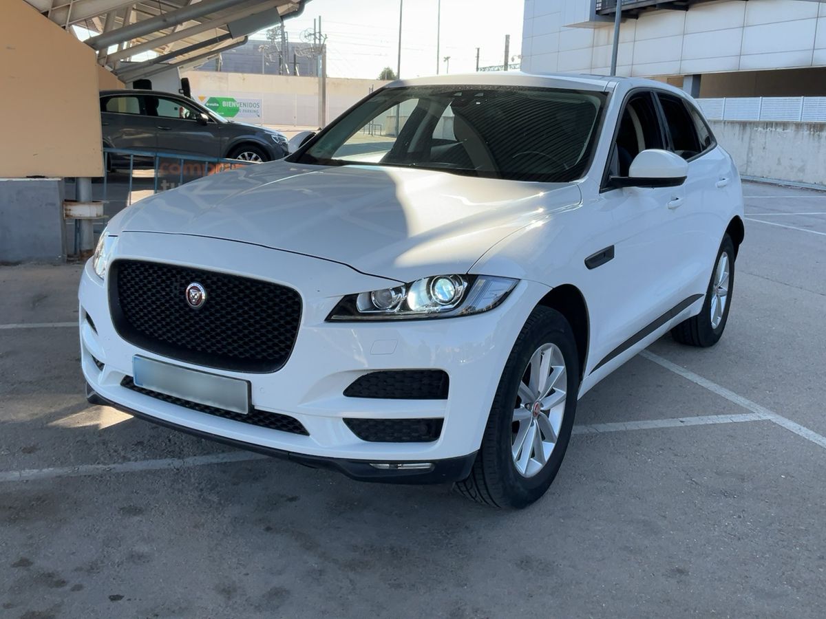 Jaguar F-Pace 2016 — photo 1