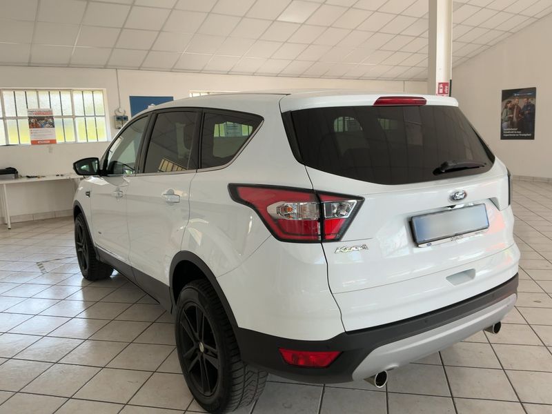Ford Kuga 2.0 TDCi Titanium 2017 – снимка 6