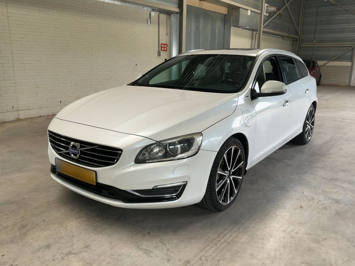 Volvo V60 2015