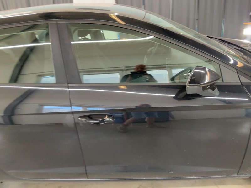 Seat Leon 1.6 TDI Style 2014 – снимка 10