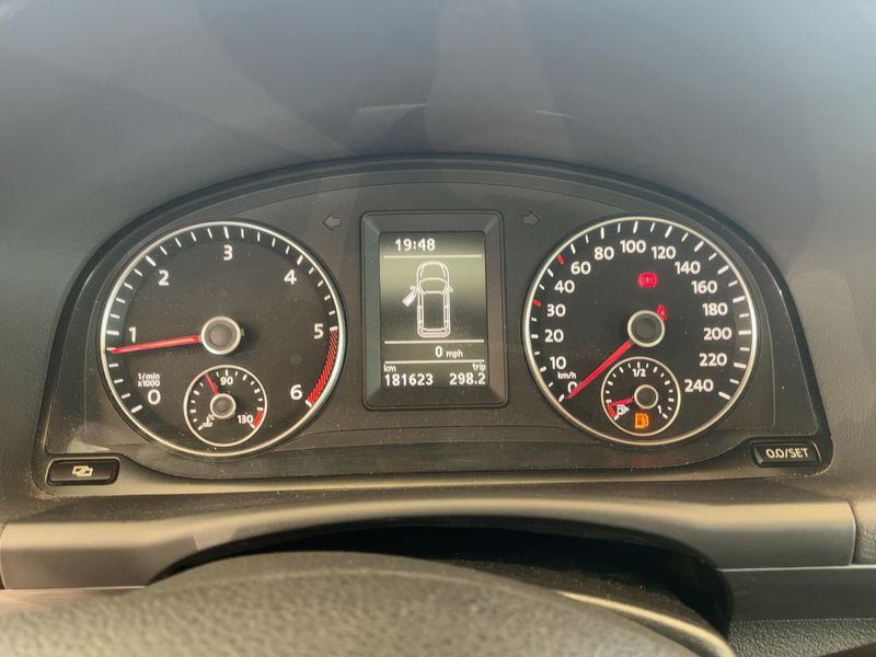 Volkswagen Touran 1.6 TDI Advance — zdjęcie 13