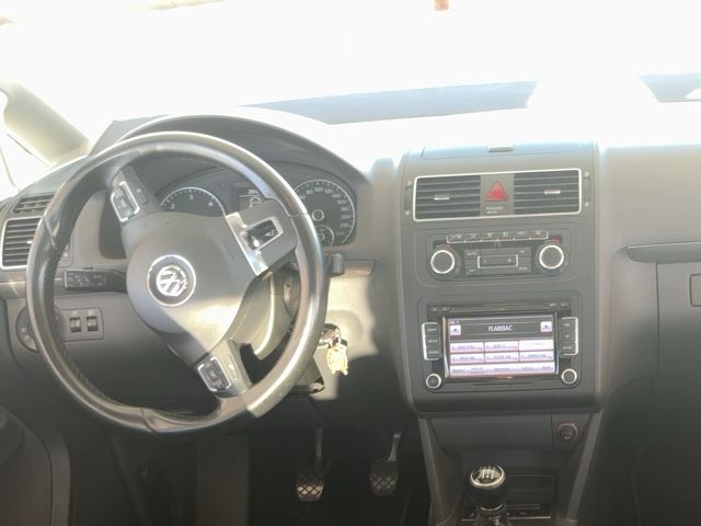Volkswagen Touran 1.6 TDI Advance — zdjęcie 12