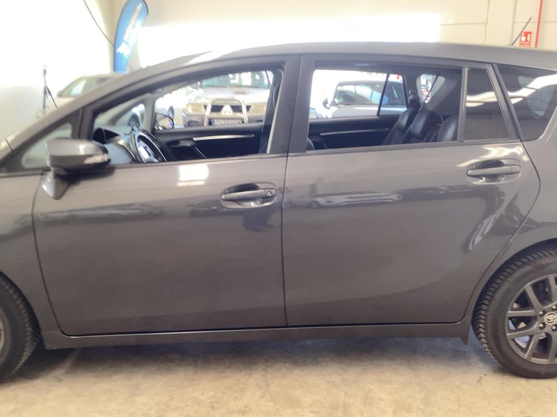 Toyota Verso 1.8 Advance — zdjęcie 4