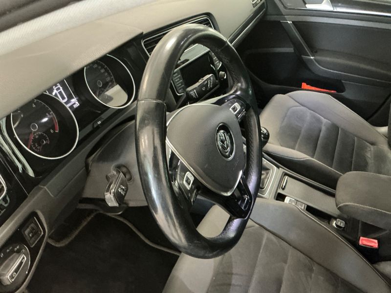 Volkswagen Golf VII 2.0 TDI Highline BlueMotion Tech 2014 – снимка 23