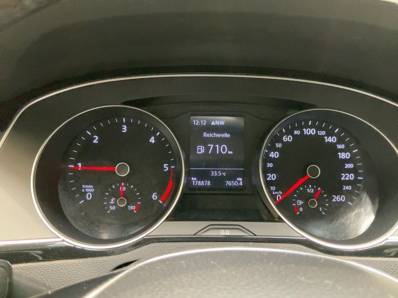 Volkswagen Passat 2.0 TDI Comfortline BlueMotion Tech 2017 – снимка 18