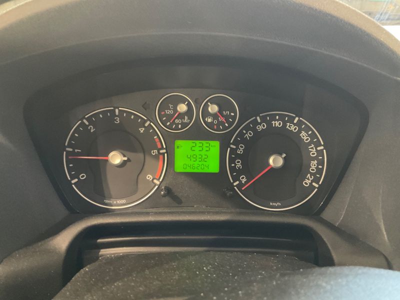 Ford Fusion 1.4 TDCi Zetec — zdjęcie 4