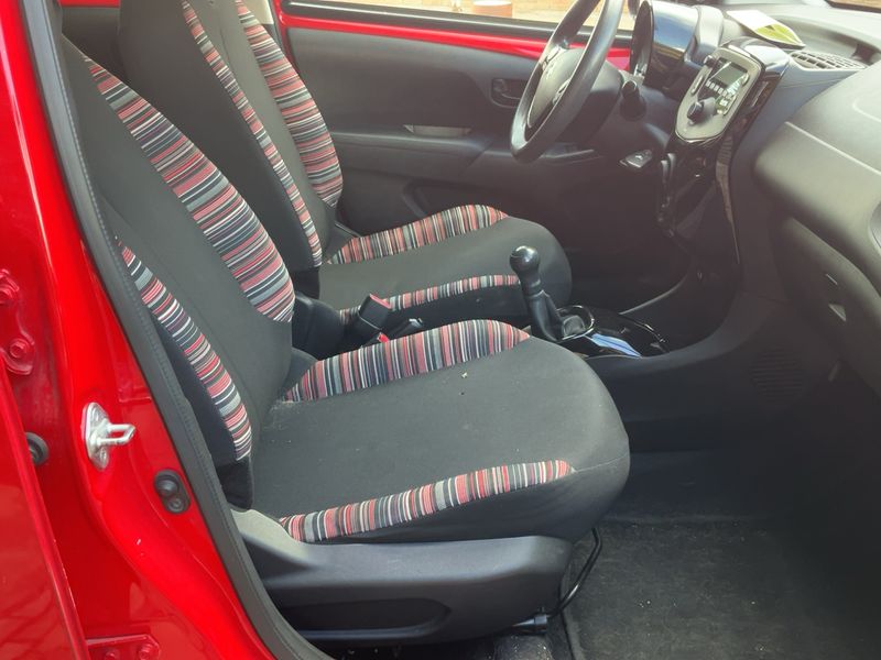 Citroen C1 1.0 VTi Feel — zdjęcie 11