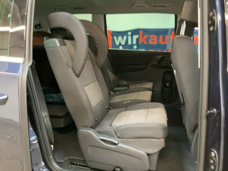 Volkswagen Sharan 2.0 TDI Comfortline BlueMotion Tech — zdjęcie 14