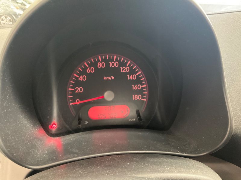 Nissan Pixo 1.0 Acenta — zdjęcie 4