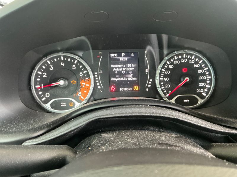 Jeep Renegade 1.4 M-Air Longitude FWD 2015 – снимка 18