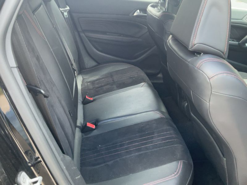Peugeot 308 2.0 Blue-HDi Allure — zdjęcie 14