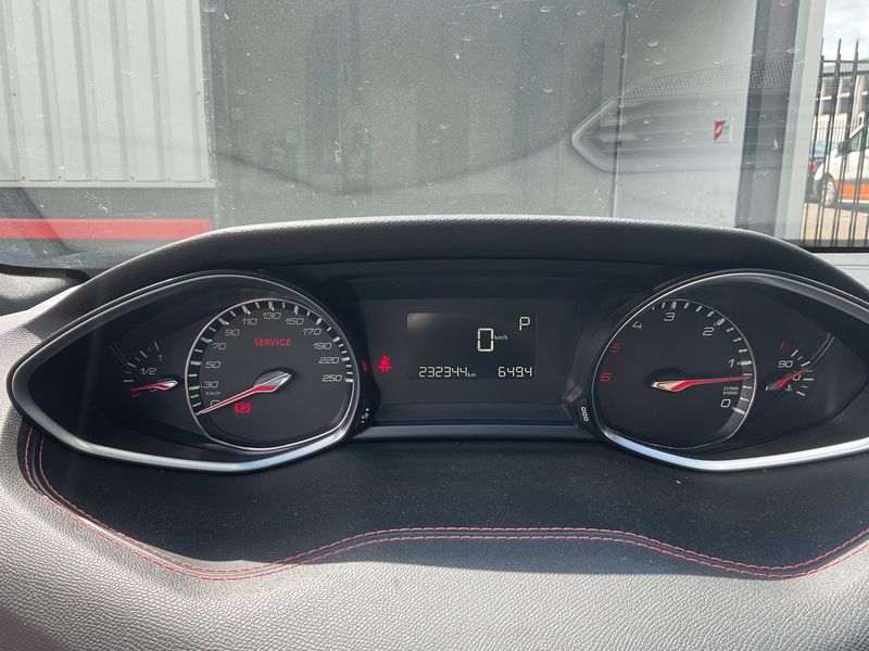 Peugeot 308 2.0 Blue-HDi Allure — zdjęcie 13
