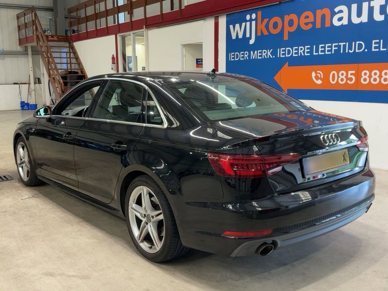 Audi A4 2.0 TFSI ultra Sport — zdjęcie 3