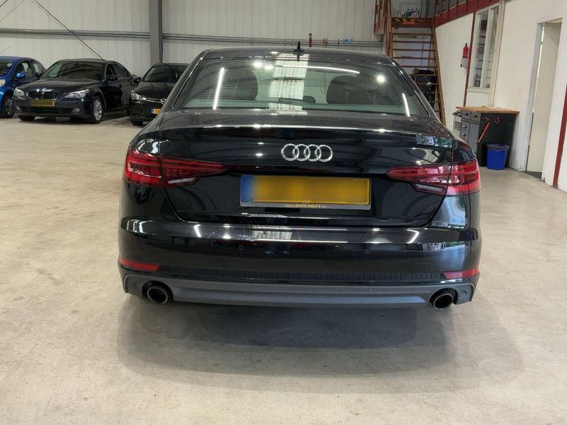 Audi A4 2.0 TFSI ultra Sport — zdjęcie 5