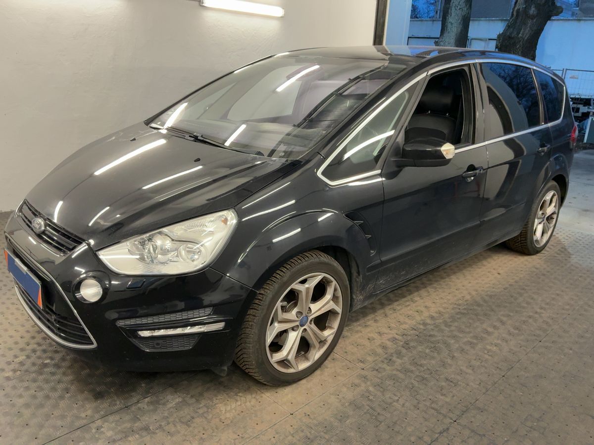 Ford S-Max 2015 — photo 1