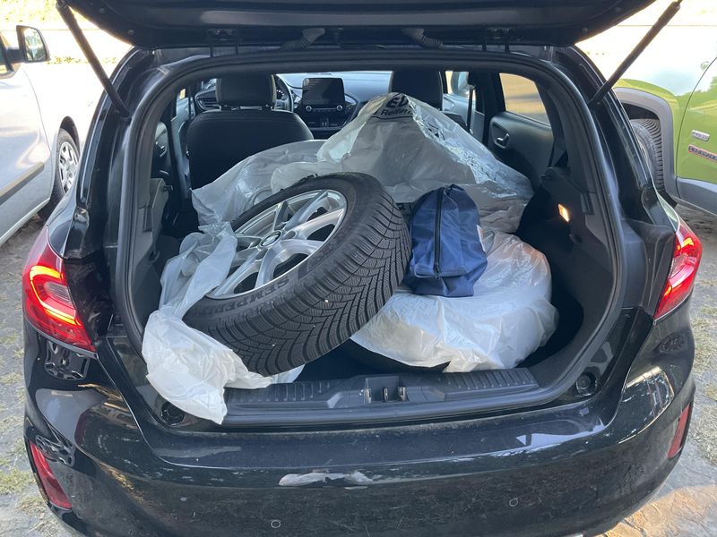 Ford Fiesta 1.0 EcoBoost Vignale 2019 – снимка 16