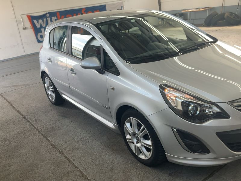 Opel Corsa 1.4 Innovation — zdjęcie 8