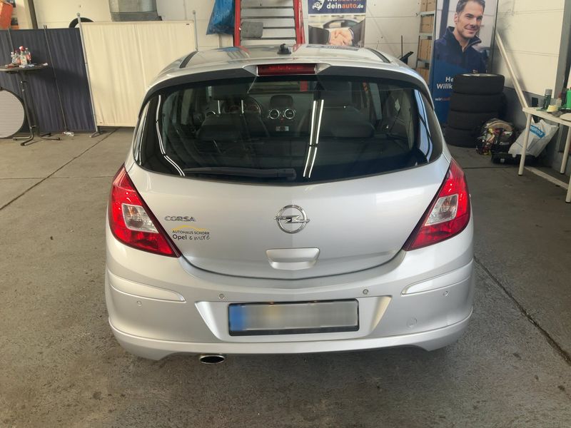 Opel Corsa 1.4 Innovation — zdjęcie 5