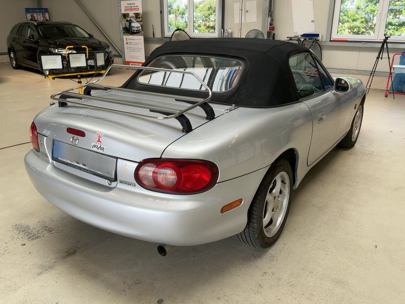Mazda MX-5 1.6 Silver Blues — zdjęcie 6