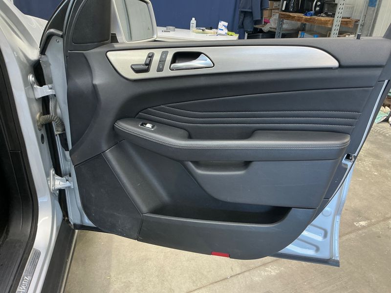 Mercedes-Benz M-Klasse ML 350 CDI BlueTEC 2015 – снимка 39