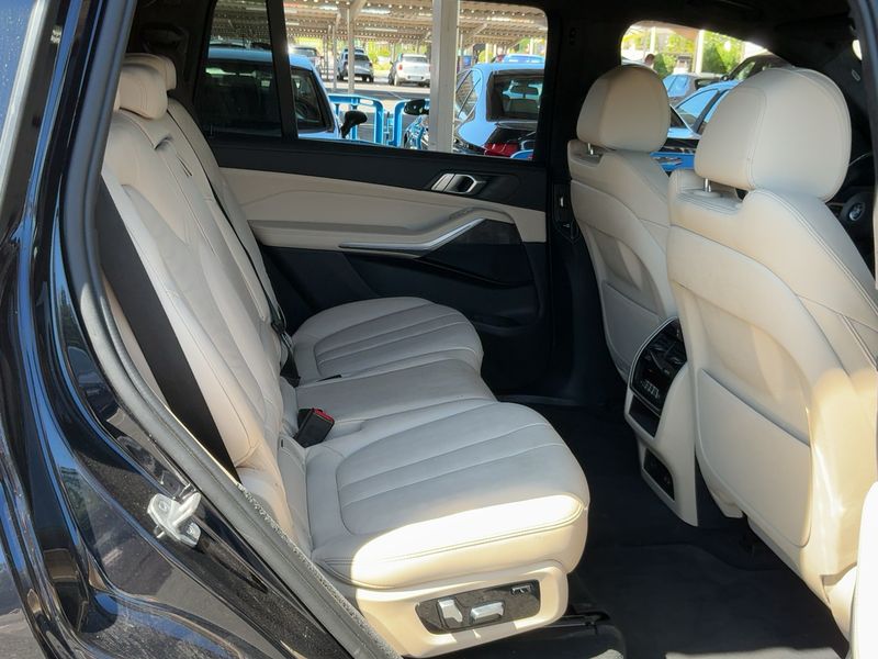 BMW X7 xDrive 40d Mild-Hybrid M Sport — zdjęcie 14