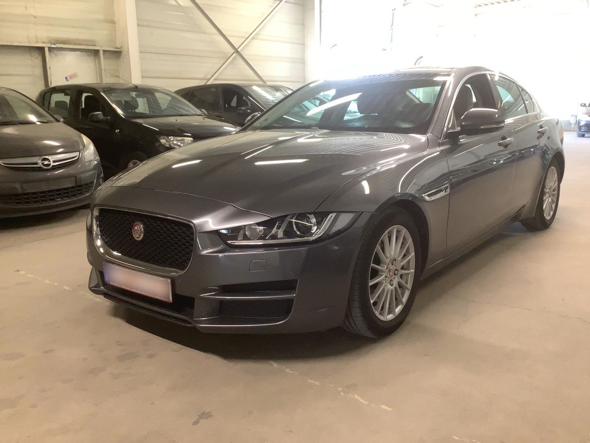 Jaguar XE 2018