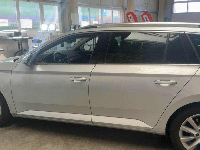 Skoda Superb 2.0 TDI Premium Edition 4x4 2019 – снимка 4