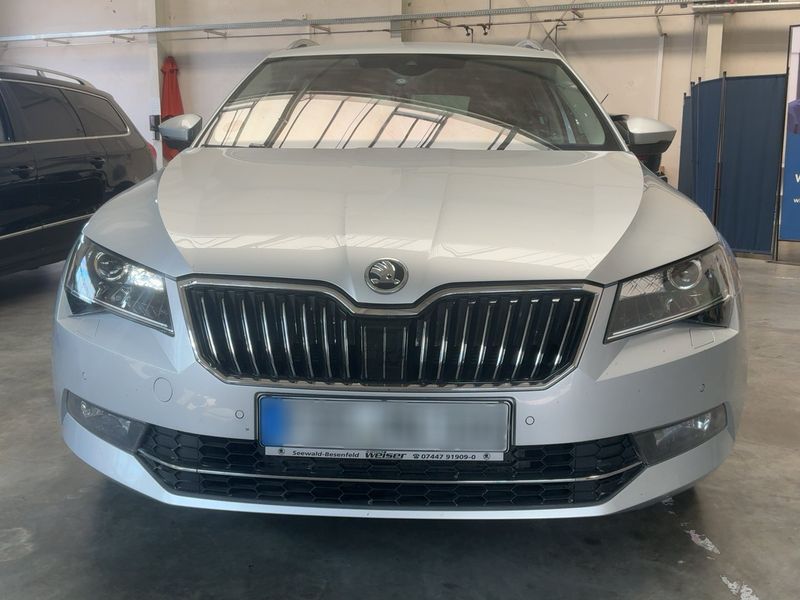 Skoda Superb 2.0 TDI Premium Edition 4x4 2019 – снимка 14