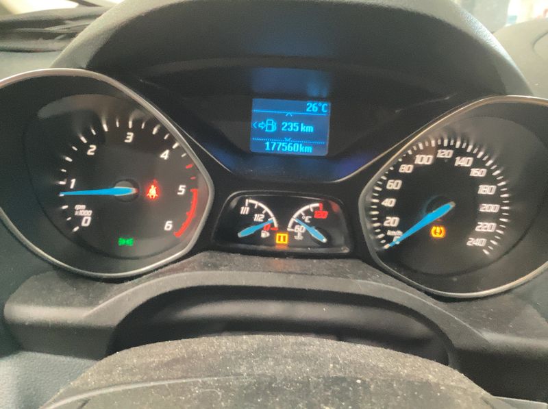 Ford C-Max 1.6 TDCi Titanium 2015 – снимка 4