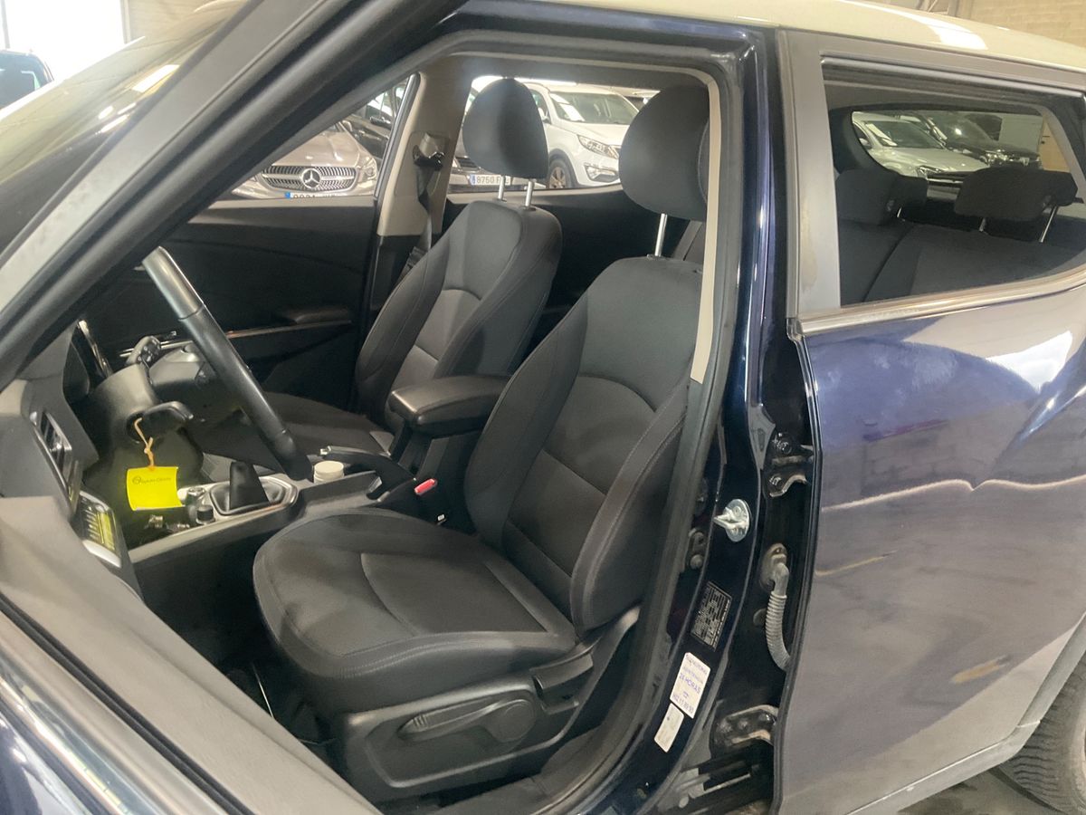 Ssangyong Tivoli 2022 — photo 32