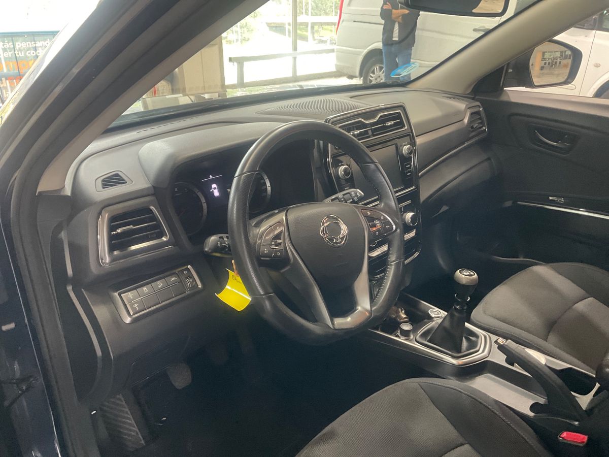Ssangyong Tivoli 2022 — photo 27