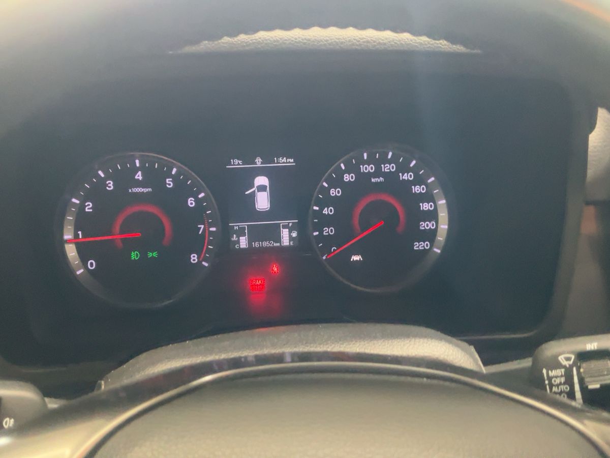 Ssangyong Tivoli 2022 — photo 19