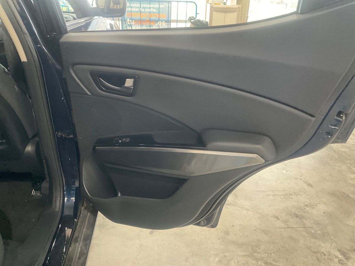 Ssangyong Tivoli 2022 — photo 29