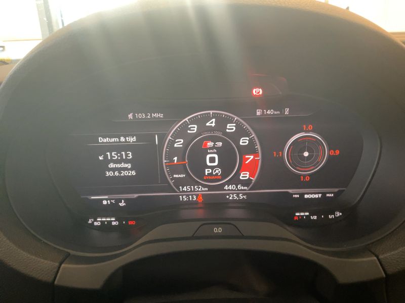 Audi S3 2.0 TFSI quattro — zdjęcie 13