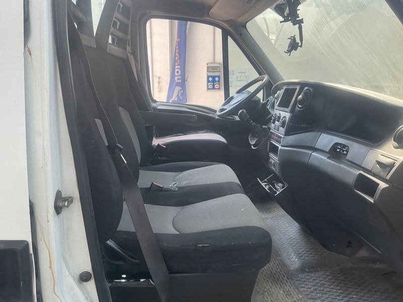 Iveco Daily 2.3 Diesel Ka 35 S Radstand 3000L — zdjęcie 3