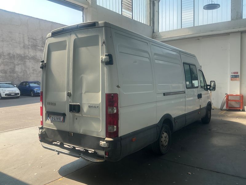 Iveco Daily 2.3 Diesel Ka 35 S Radstand 3000L — zdjęcie 2