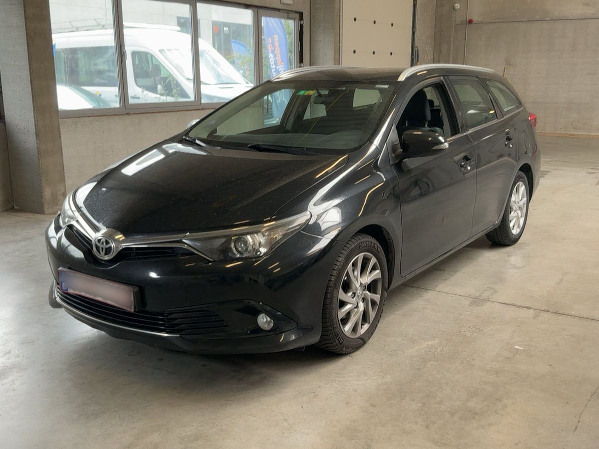 Toyota Auris 2016