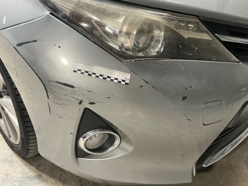 Toyota Auris 1.8 Hybrid Dynamic 2013 – снимка 38