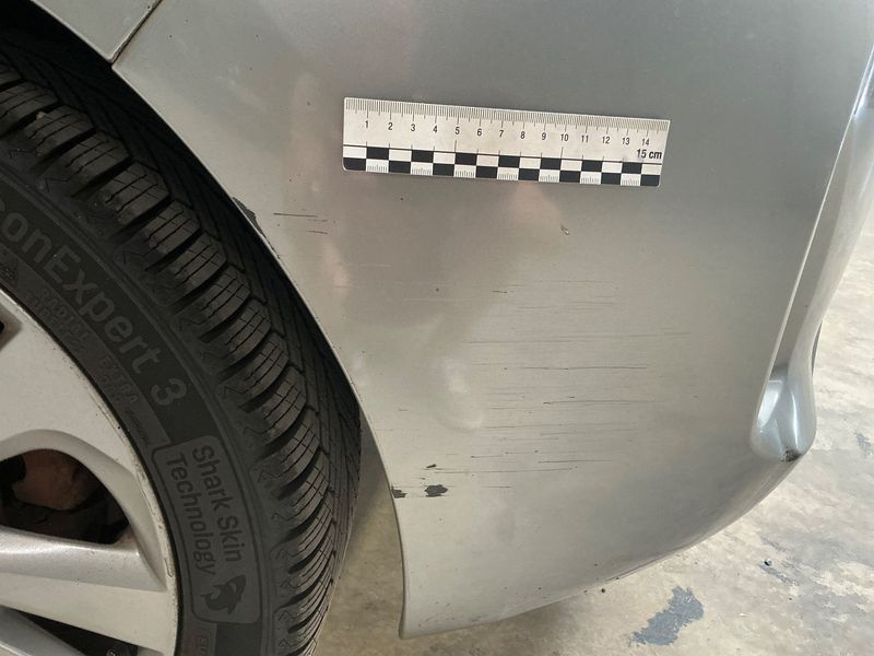 Toyota Auris 1.8 Hybrid Dynamic 2013 – снимка 32
