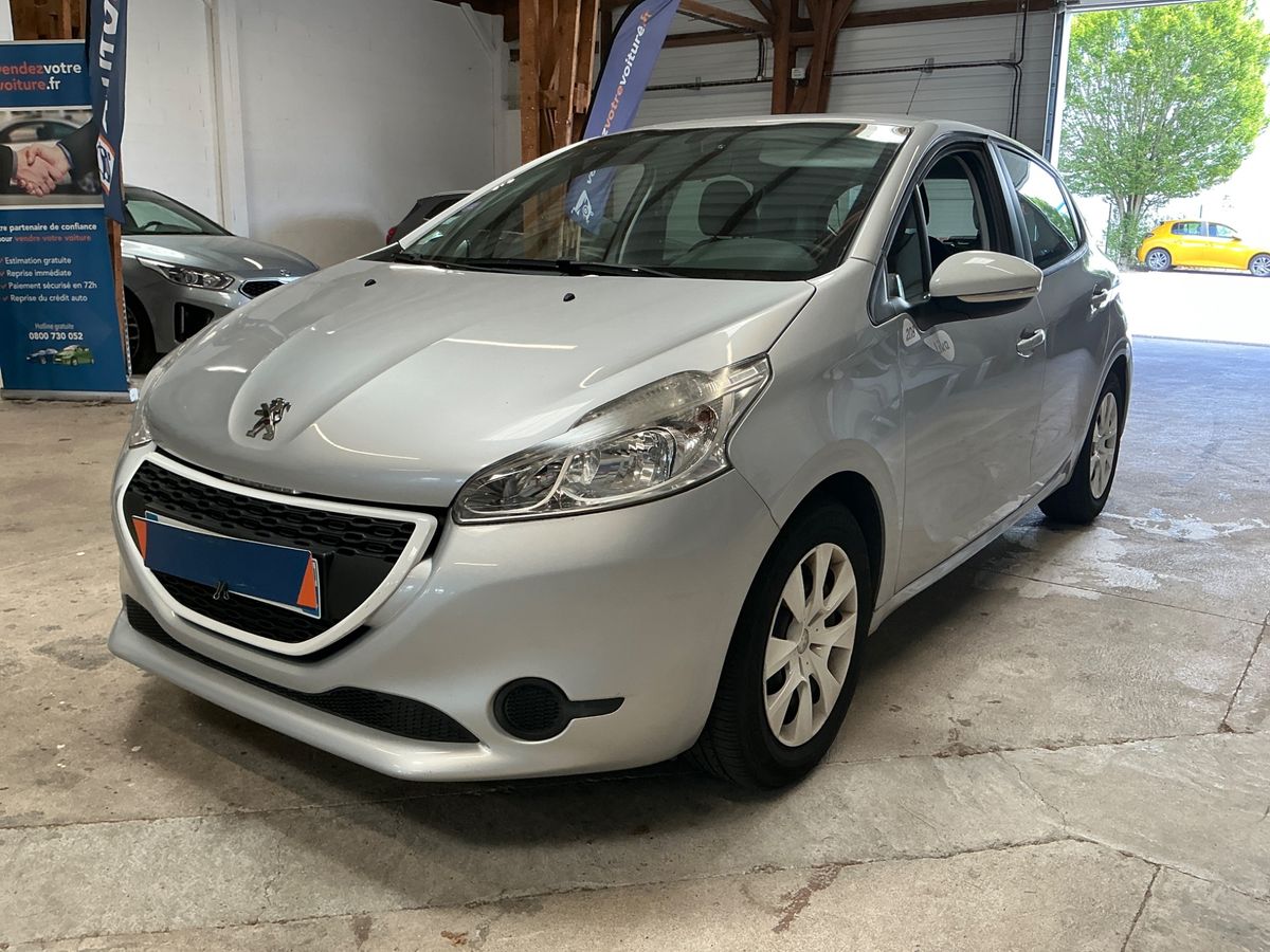 Peugeot 208 2015