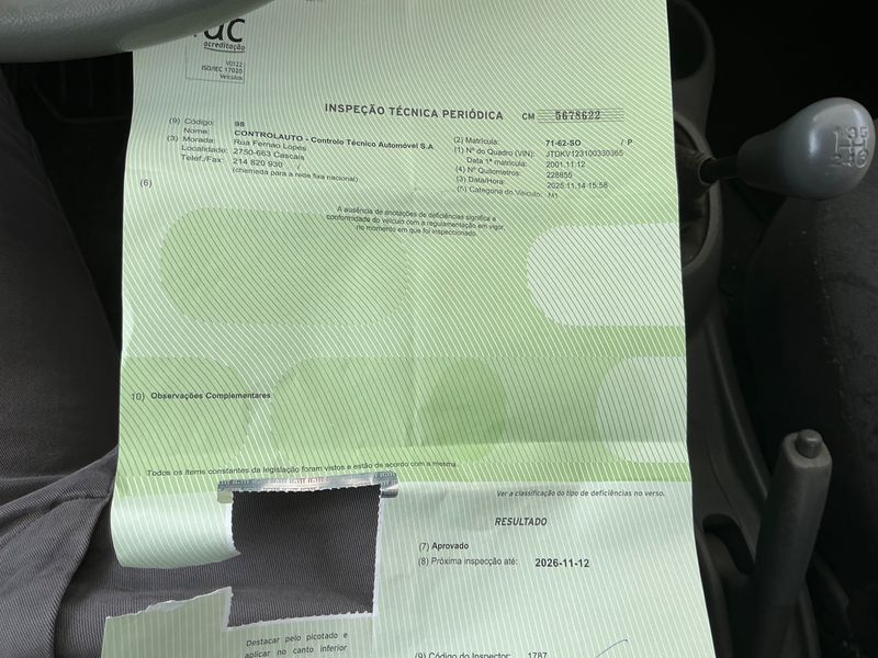 Toyota Yaris 1.0 VVT-i — zdjęcie 6