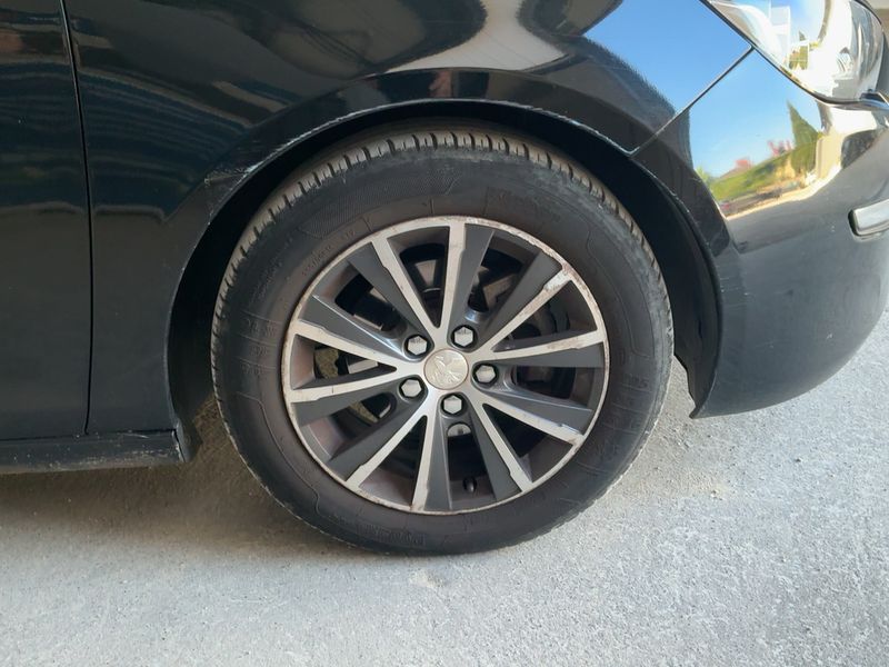 Peugeot 308 1.6 e-HDi Sensation 2014 – снимка 11