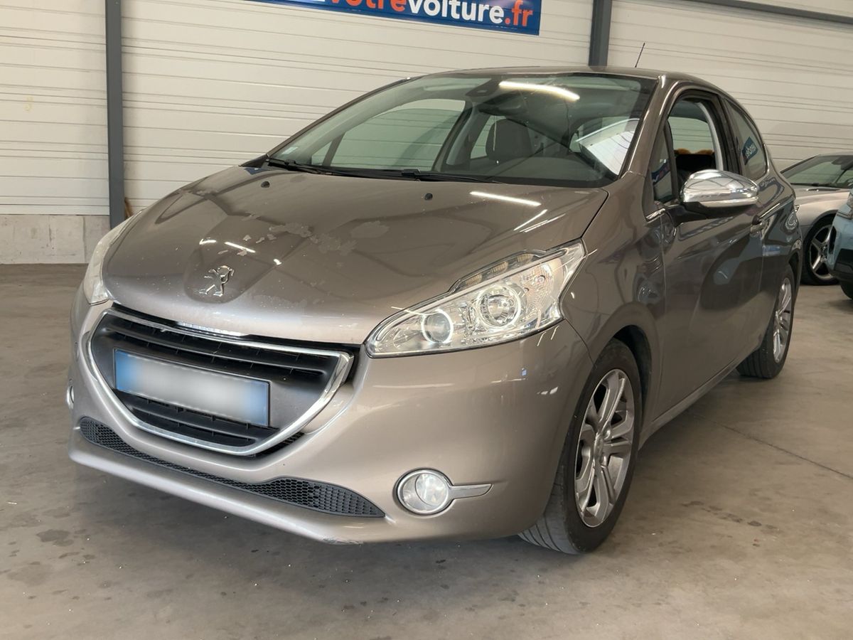 Peugeot 208 2015