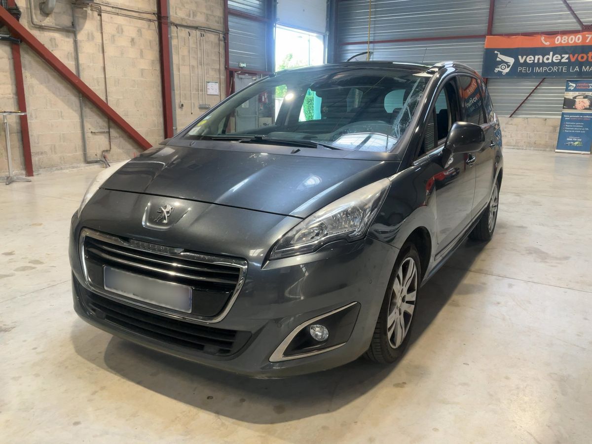 Peugeot 5008 2015