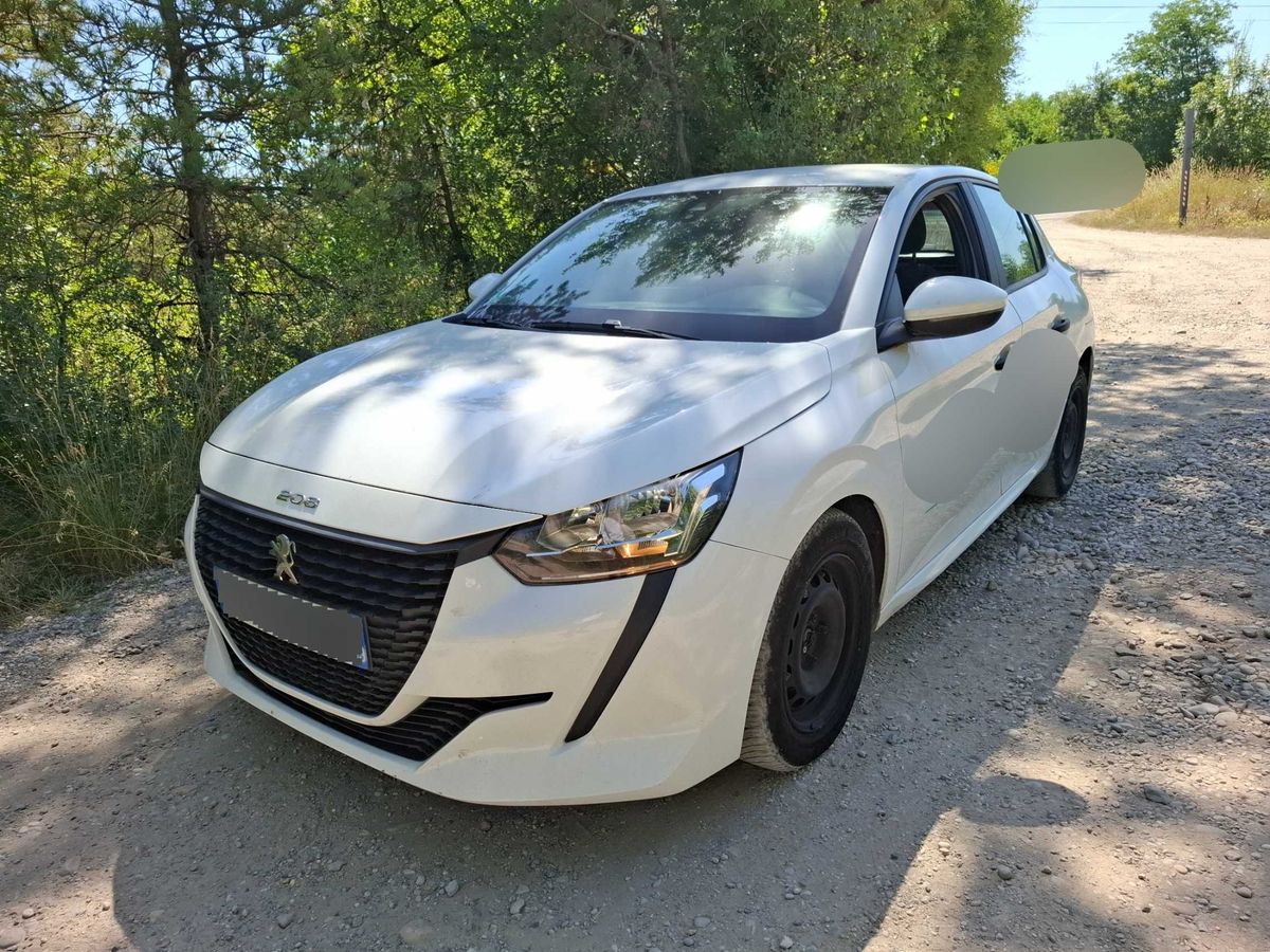 Peugeot 208 2021
